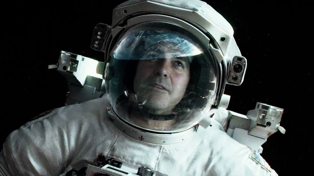 &#39;Gravity&#39;.   George Clooney e Sandra Bullock  nel film di Alfonso Cuaron che ha conquistato sette Oscar nel 2014